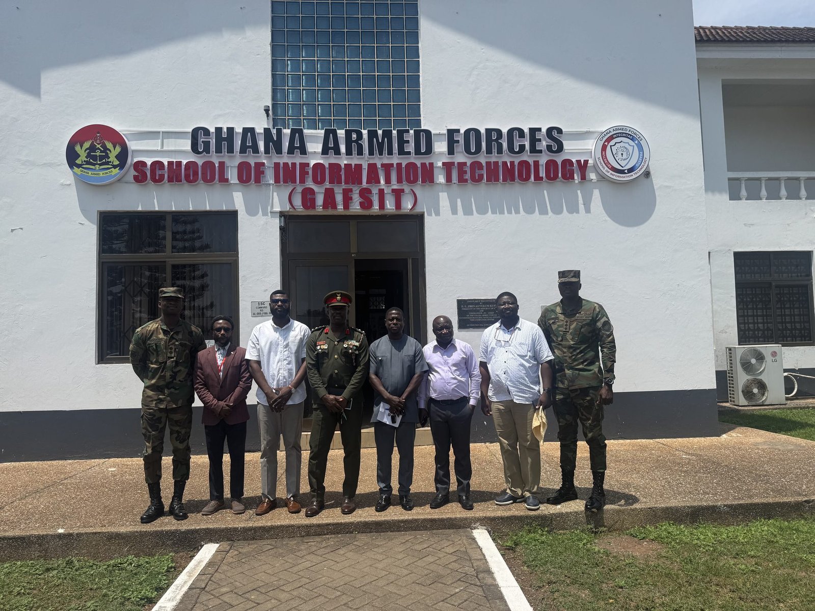 The delegation with GAF officers at GAFSIT